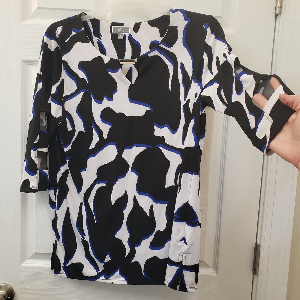 Black white blue animal print, cut out 3/4 sleeve, tunic blouse, LG